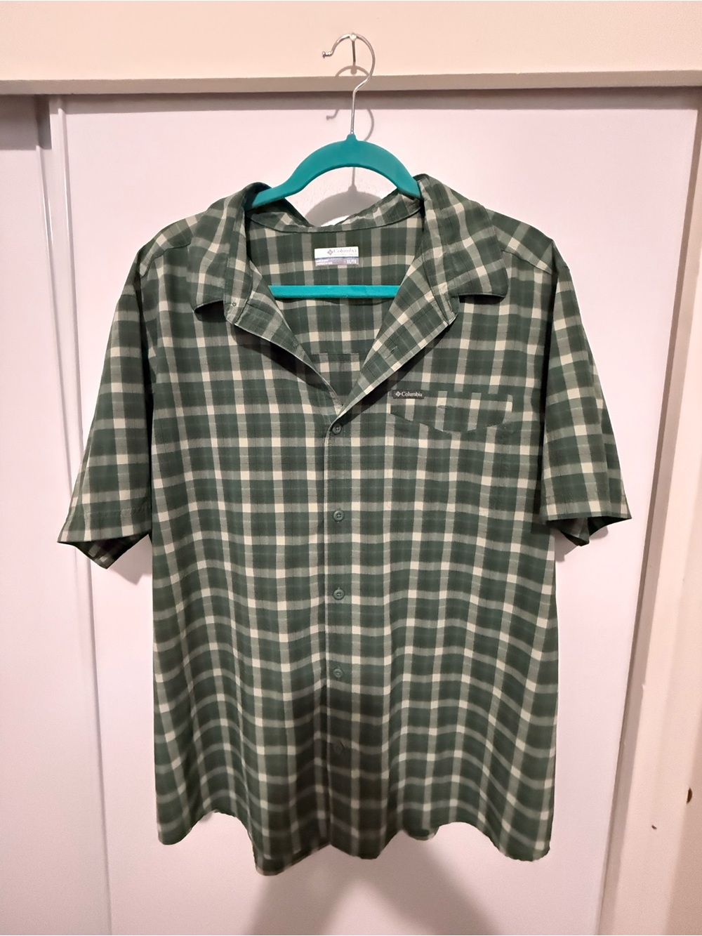 Columbia Green Plaid Short Sleeve Button-Down Shirt